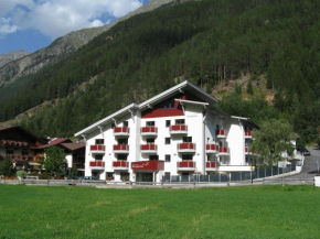 Гостиница Hotel Garni Bergheim  Зёльден